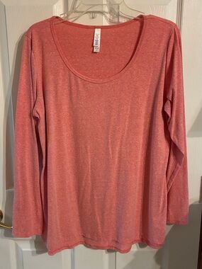 LuLaRoe Scoop Neck Long Sleeve Top - Coral Pink